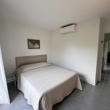 San Ciprianu Villa *